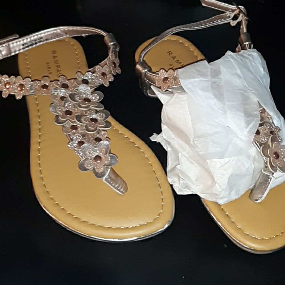 RAMPAGE Sandals